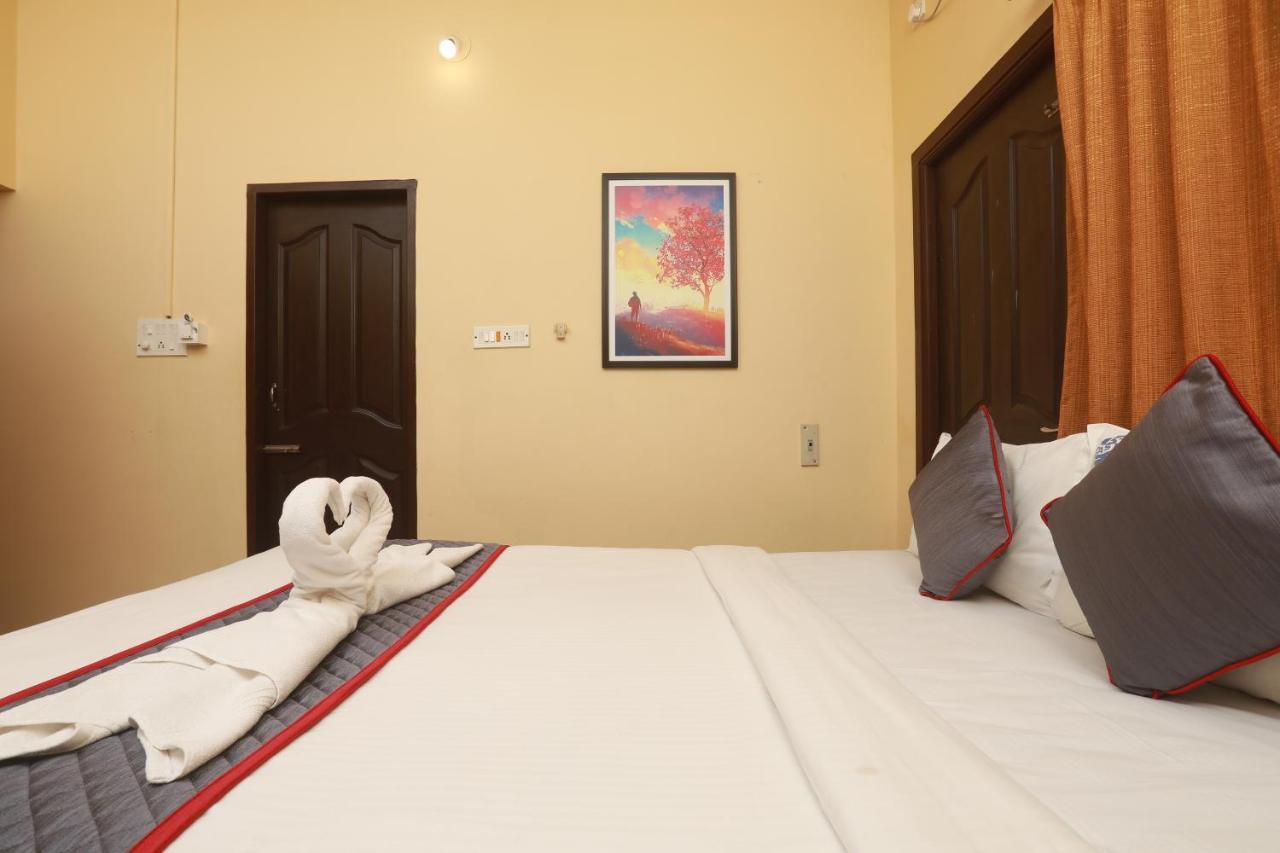 Hotel Castle Manor - Auroville Beach Puducherry Eksteriør billede